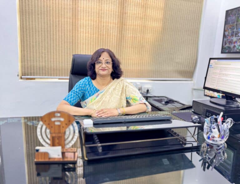 GYAN KUNJ PUBLIC SCHOOL PRINCIPAL